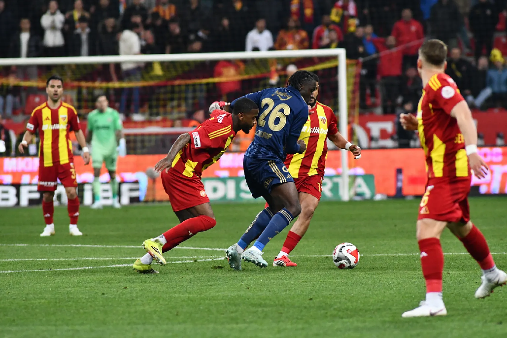 Trendyol Süper Lig: Kayserispor: 0 - Fenerbahçe: 4