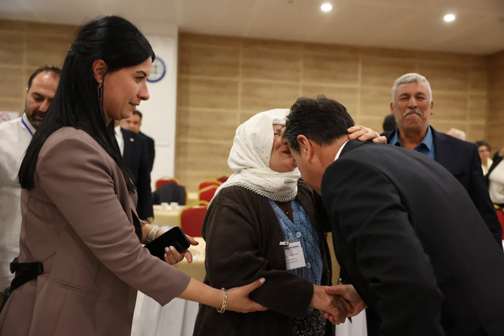 Başkan Aras'ın önergesiyle Deştin'de imar planı iptal edildi