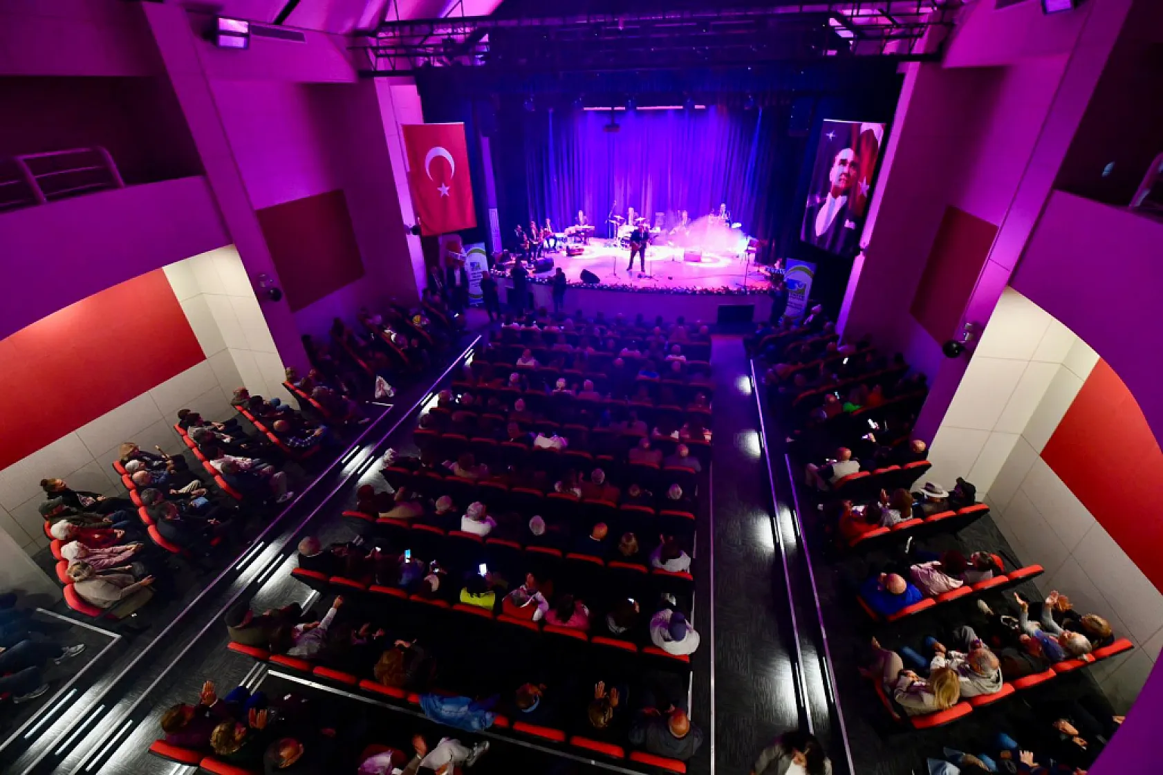 Fethiye Özer Olgun Kültür Merkezi Yenilenen Yüzüyle Hizmete Açıldı