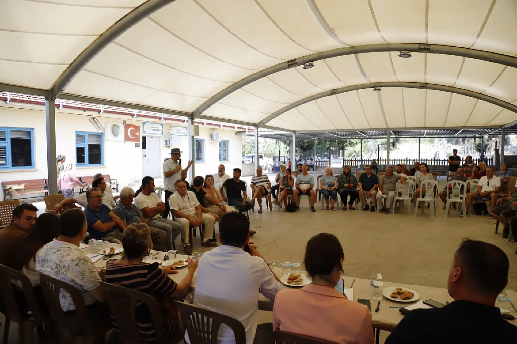 Büyükşehir ve Fethiye Belediyesi Faralya'da Vatandaşları Dinledi 