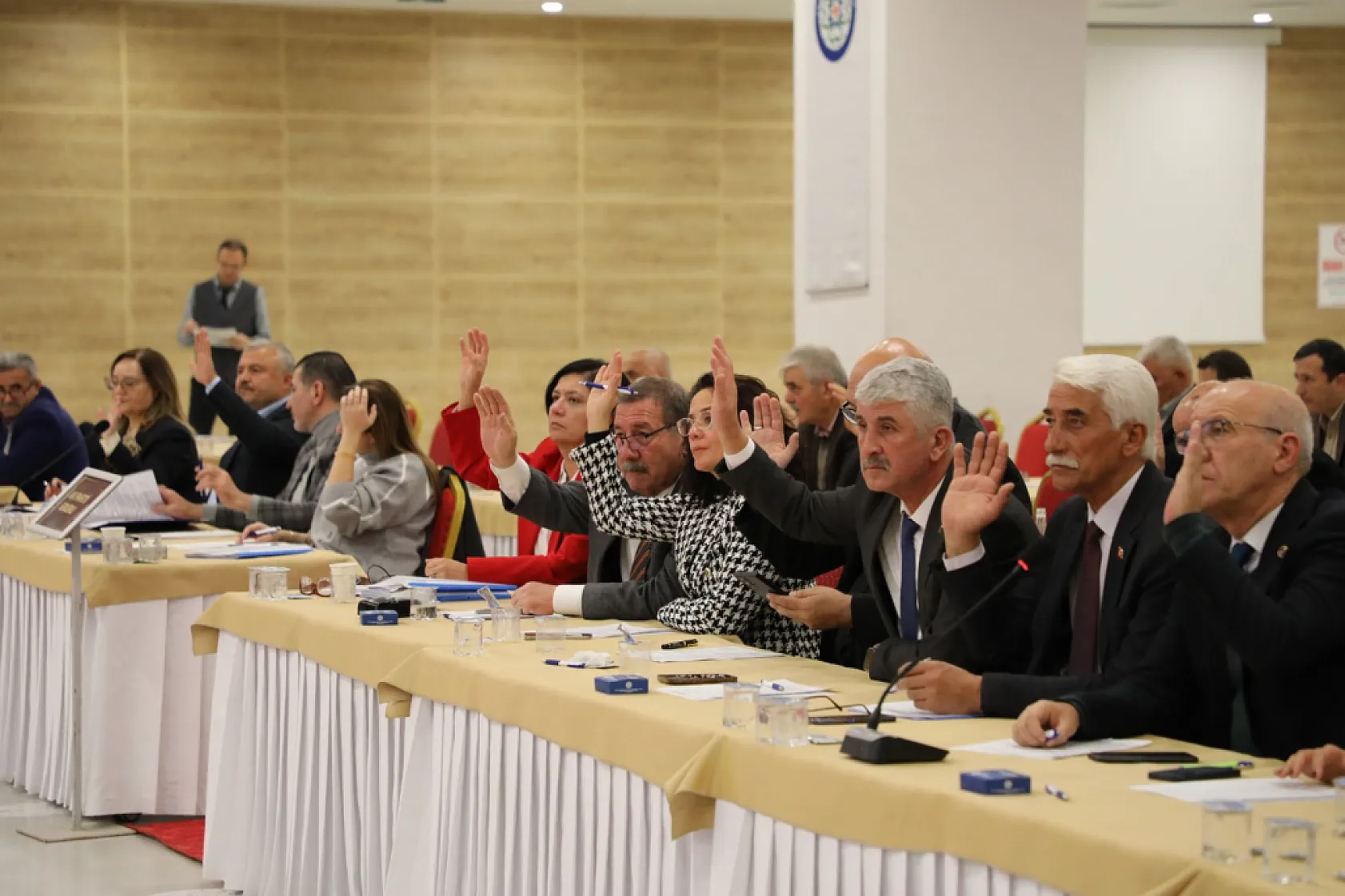 Büyükşehir'in 2025 Bütçesi Oy Birliği ile Kabul Edildi