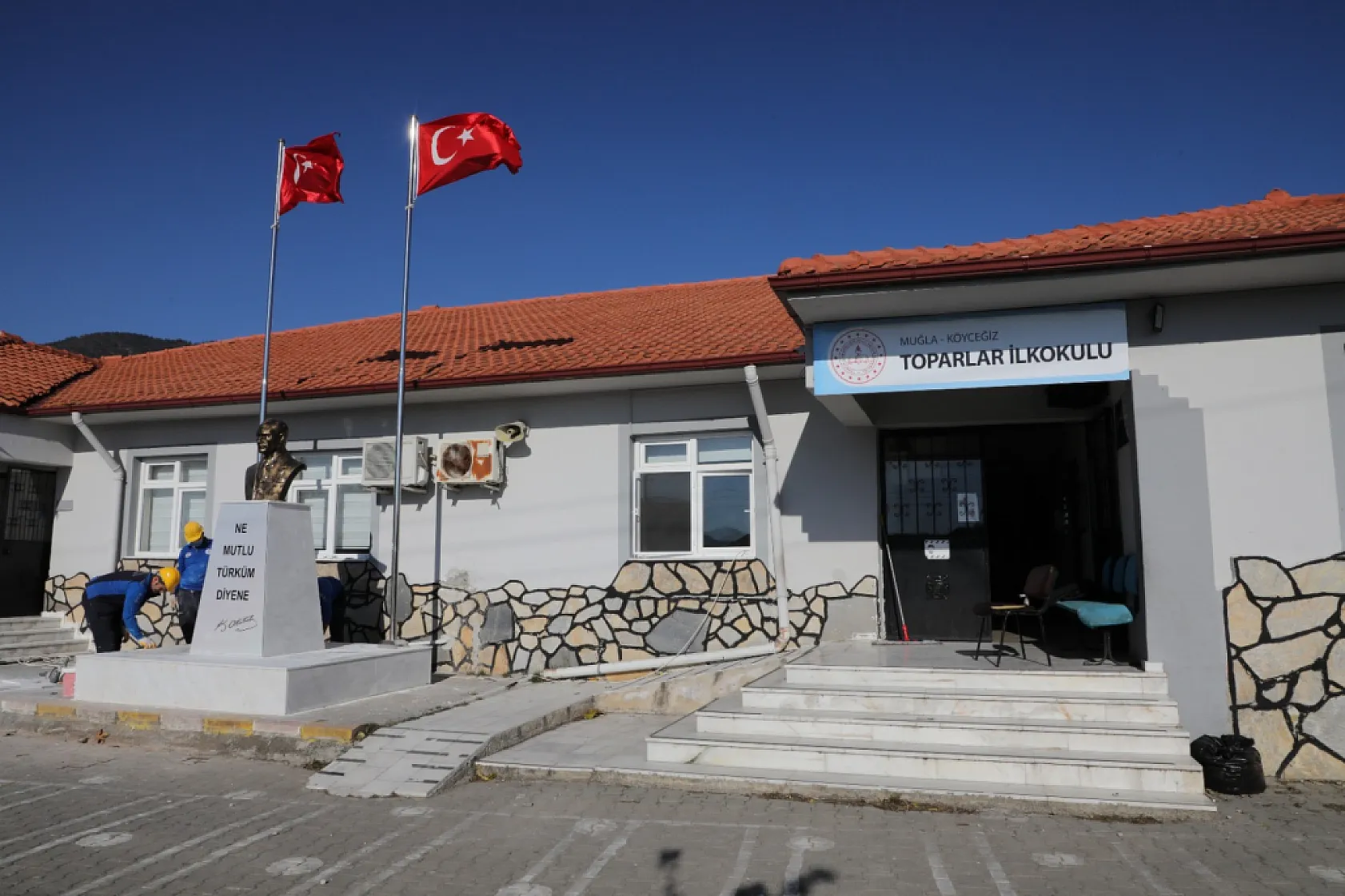Büyükşehir İl Genelinde 248 Atatürk Büstü Yaptı