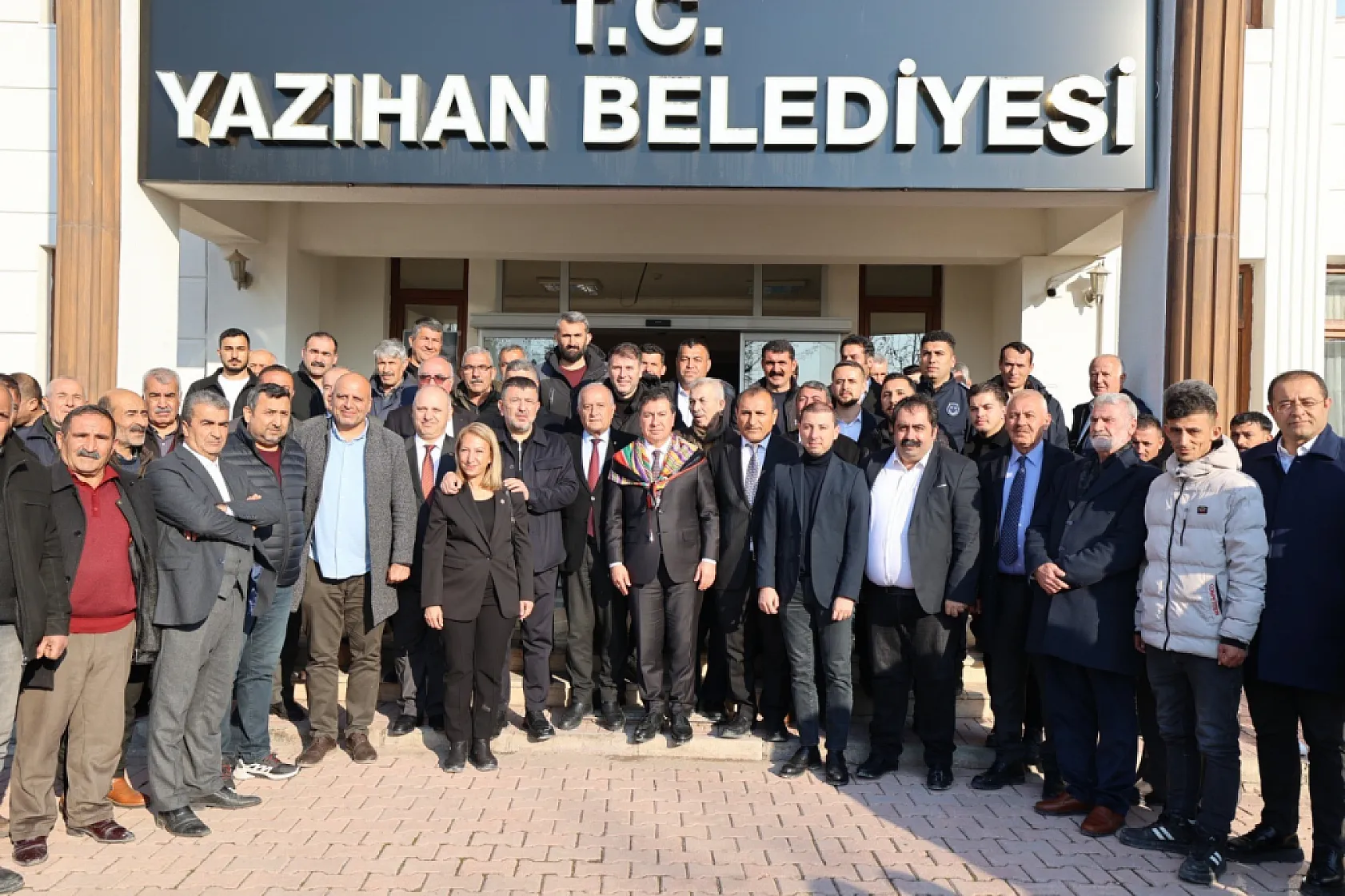 Başkan Aras, 'Kalbimiz Deprem Bölgesinde'