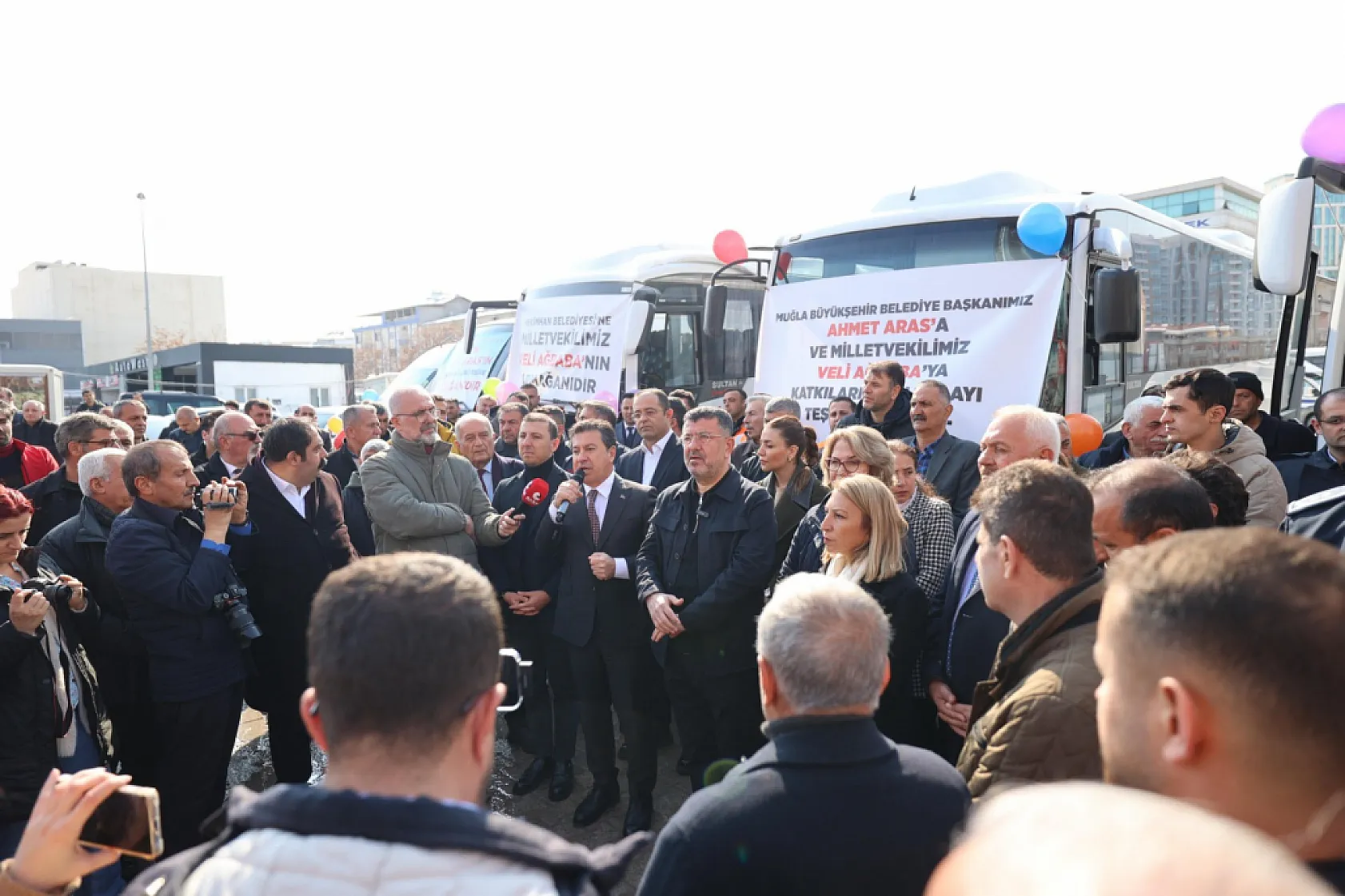 Başkan Aras, 'Kalbimiz Deprem Bölgesinde'