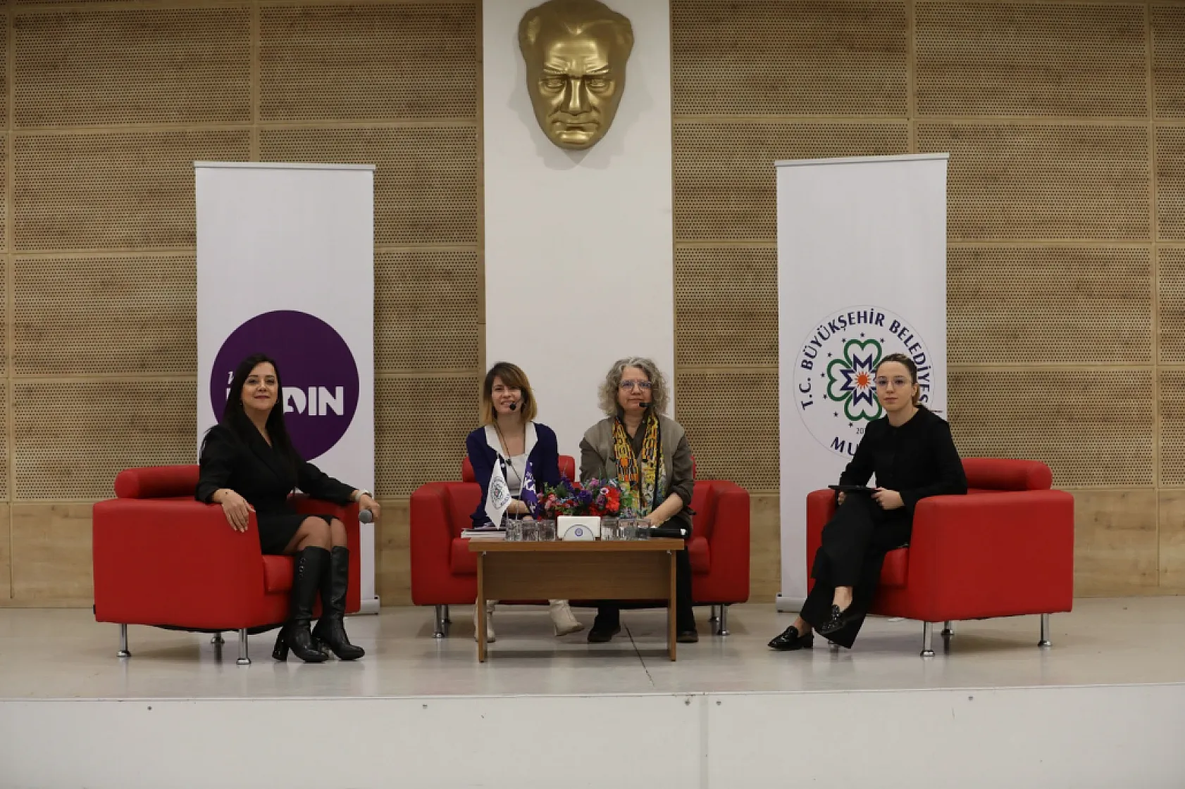 Muğla'da kadın ve çocuk yoksulluğuna karşı ortak mücadele