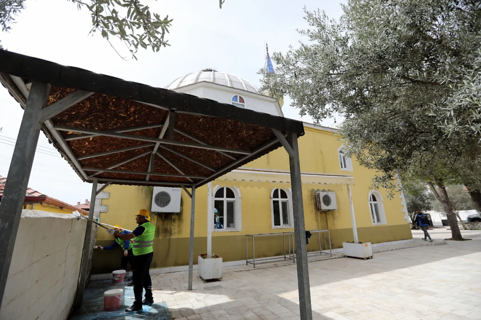 Büyükşehir'den İbadethanelerde Bayram Temizliği