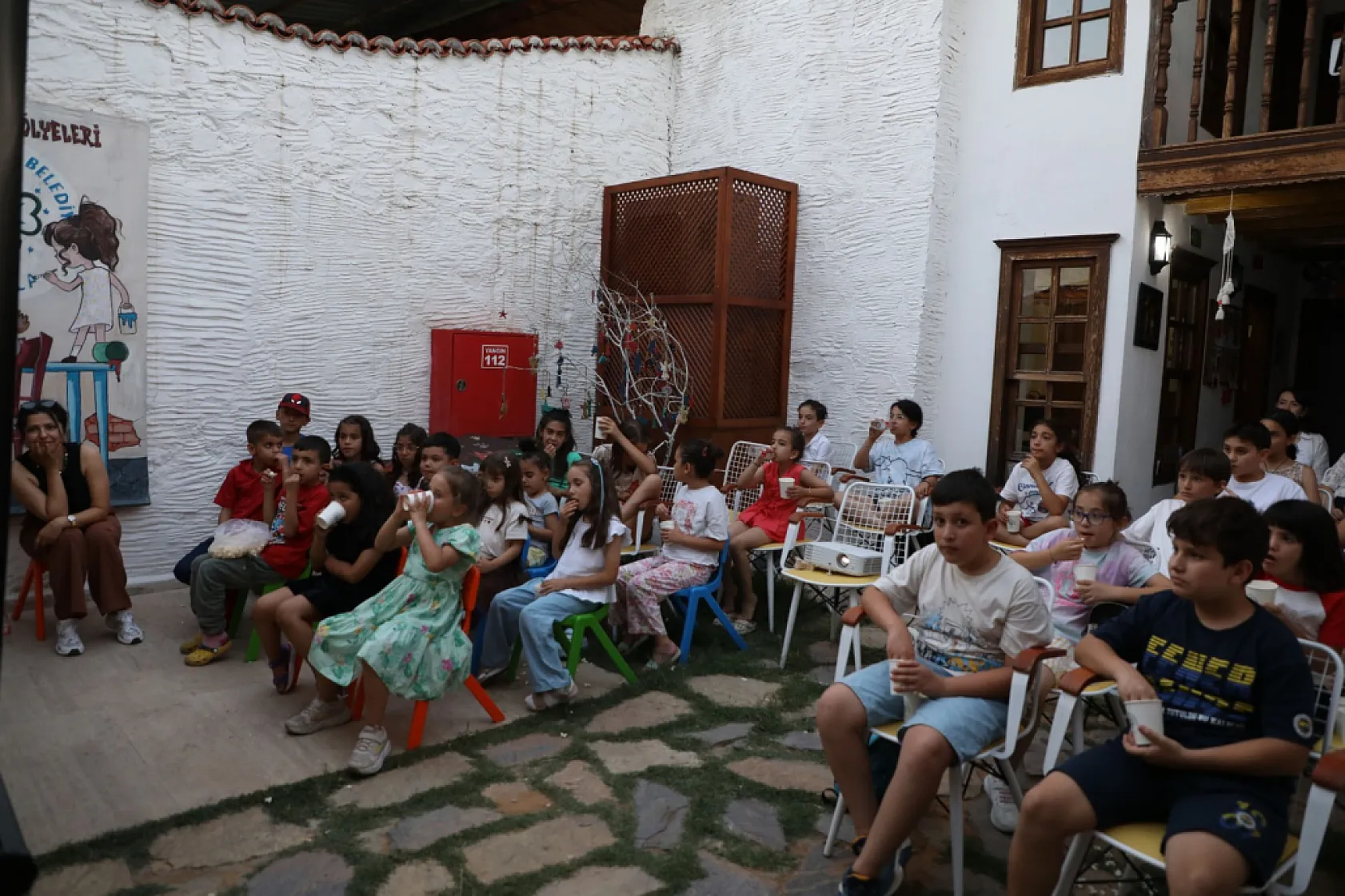 Muğla'da Çocuklar Gözcüler Evi'nde Hem Eğleniyor Hem Öğreniyor