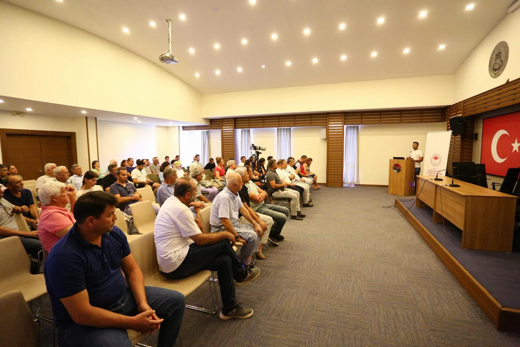 Muğla'da Narenciye Üreticilerine Tuzak Desteği