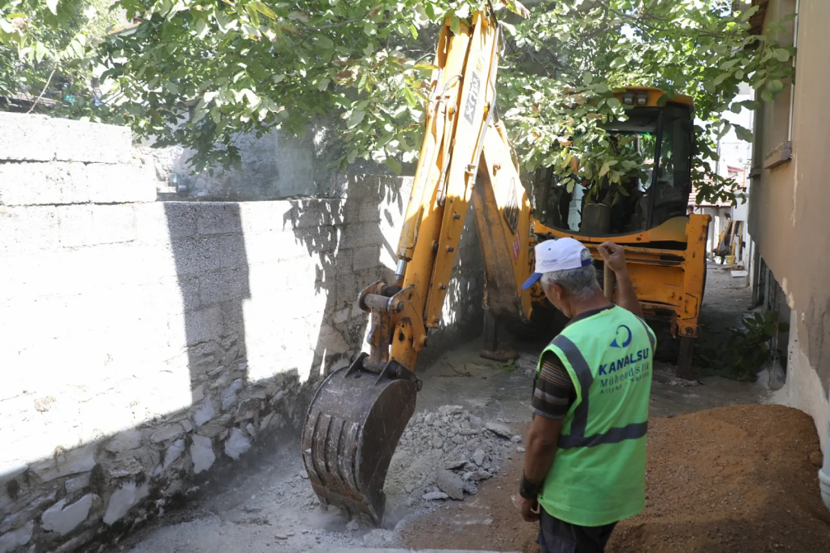 Menteşe'de Karamehmet Mahallesi'nde altyapı sorunu çözülüyor