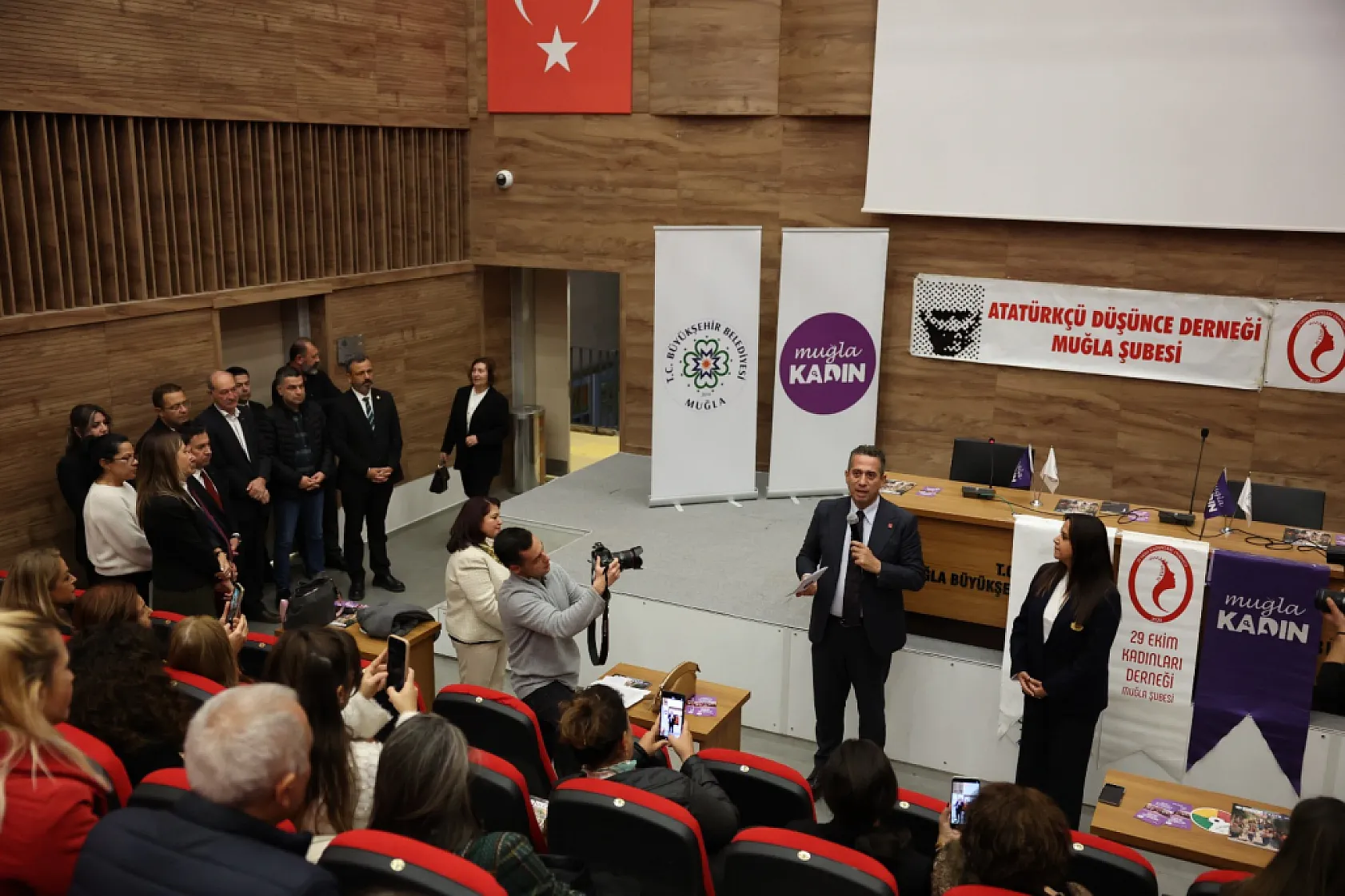 Muğla Büyükşehir'den Kadın Hakları İçin Güçlü Buluşma