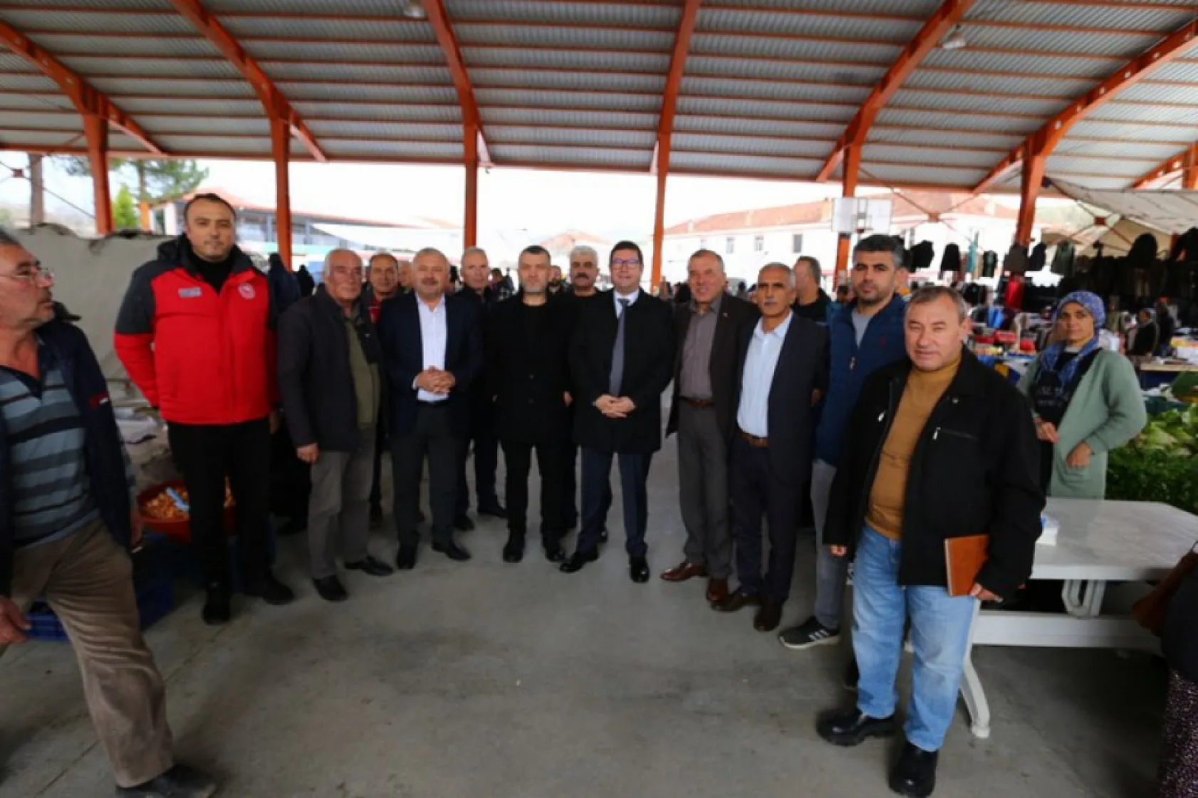 Kavaklıdere'de Cennet Elması Fidanı Dağıtıldı