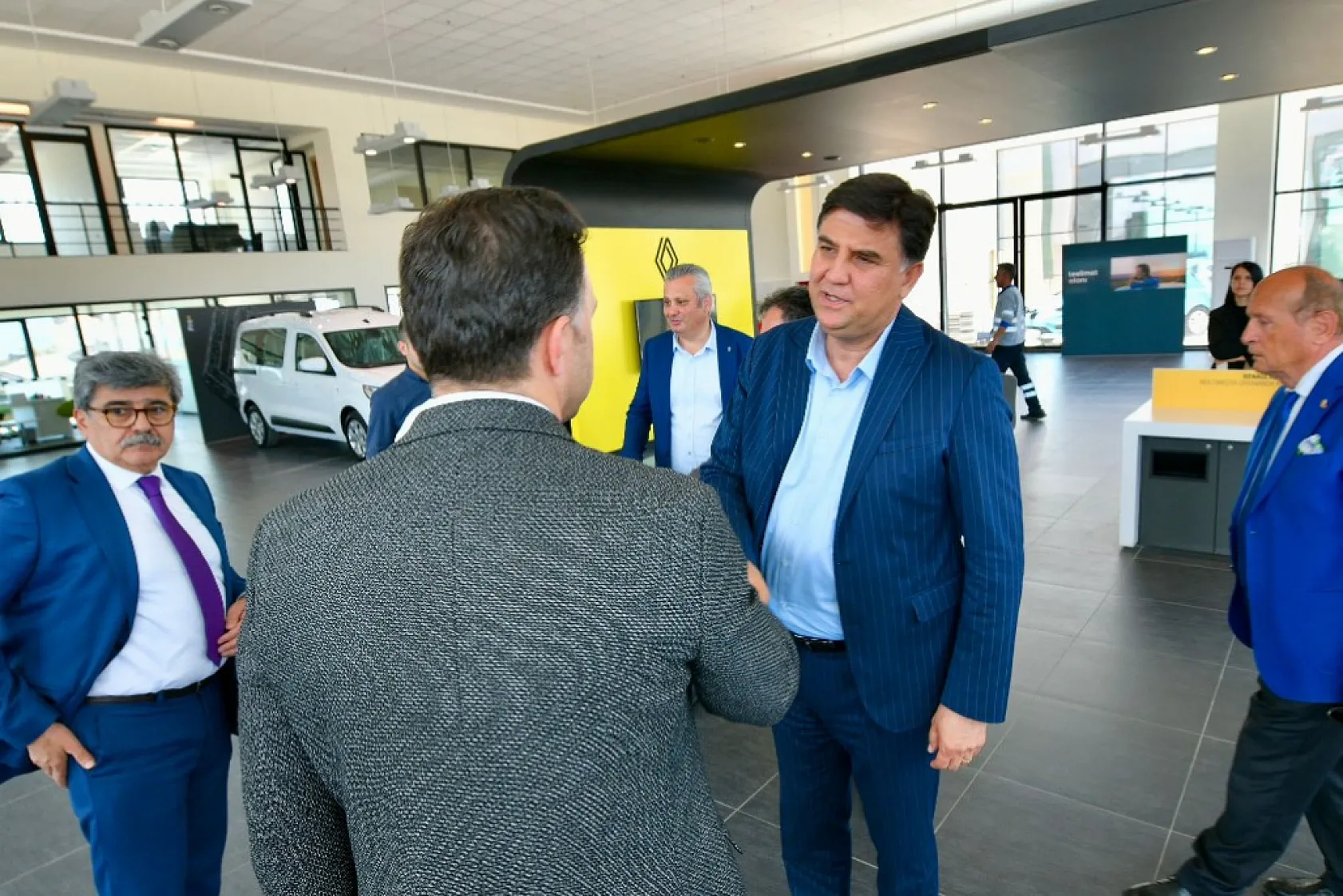 Alim Karaca, 'Biz Muhatap Olmadıkça Birilerinin Ayarı Bozuldu'