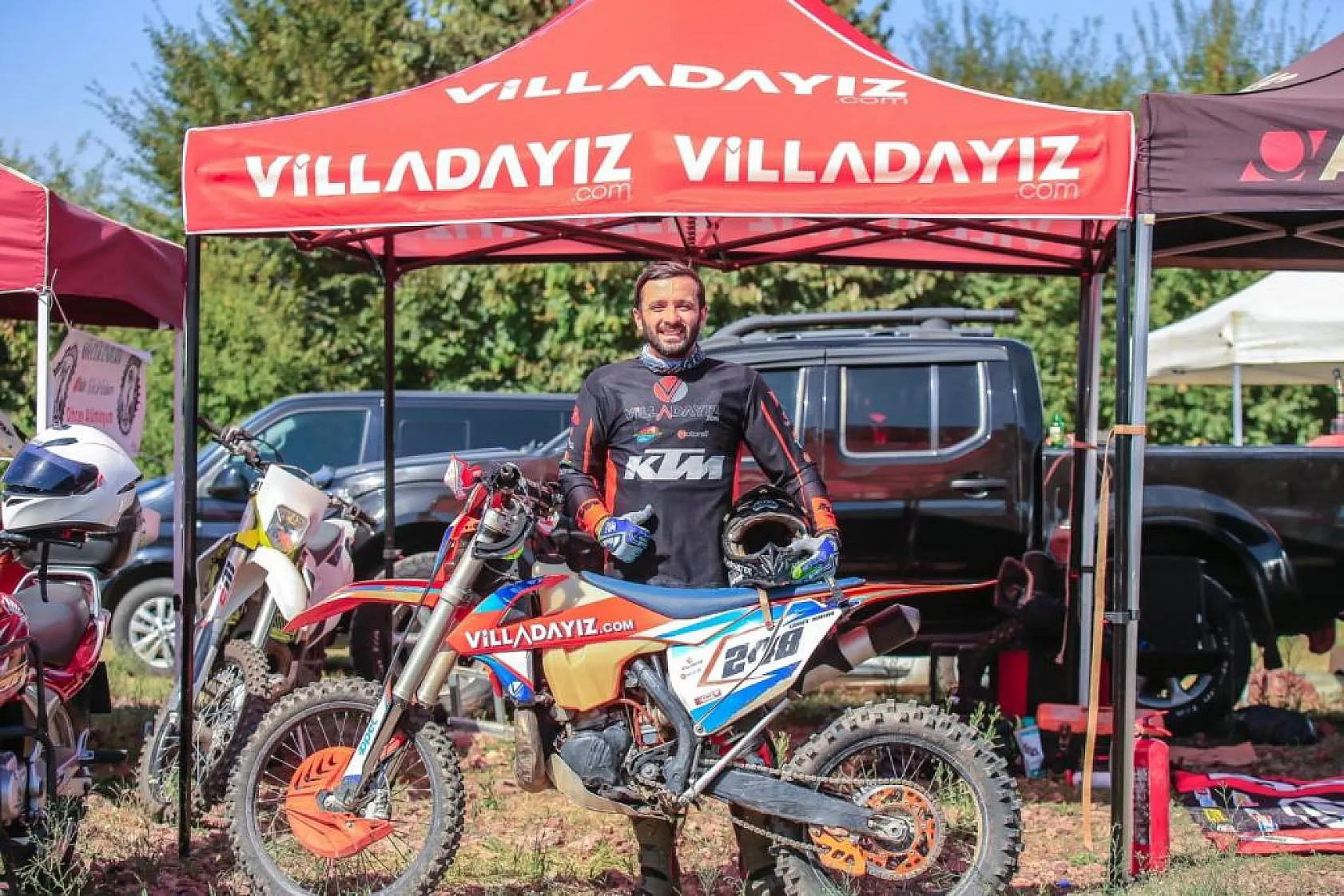 Kocaeli'de yapılan motor yarışlarında Fethiyeli sporculardan başarı
