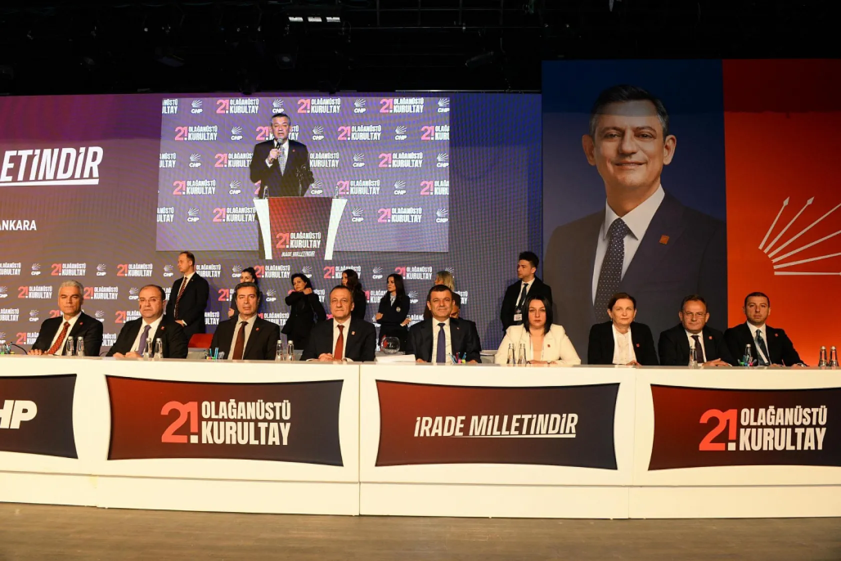 CHP'nin yeni PM ve YDK üyeleri belli oldu, Denizaslanı ve Kazmaz güven tazeledi