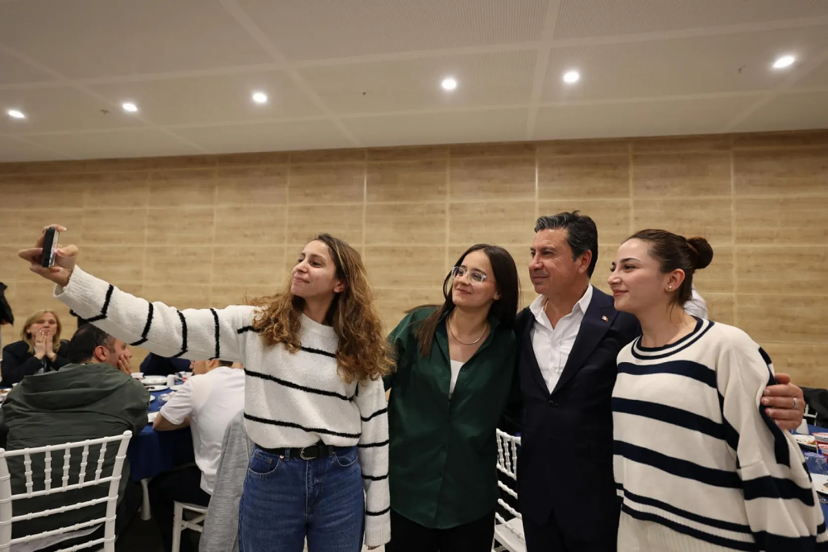 Büyükşehir'den şehitlerimize vefa: Muğla Şehitler Albümü tanıtıldı