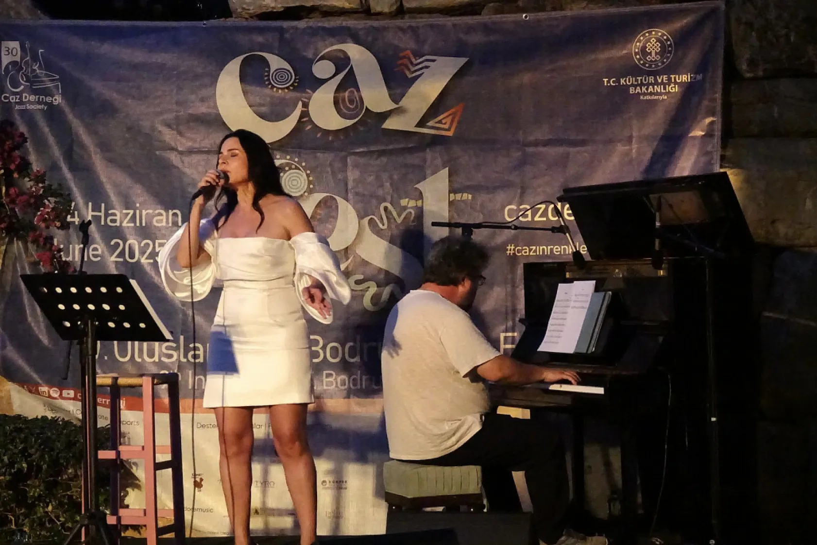 9. Uluslararası Bodrum Caz Festivali 'Cazın Renkleri' temasıyla devam ediyor