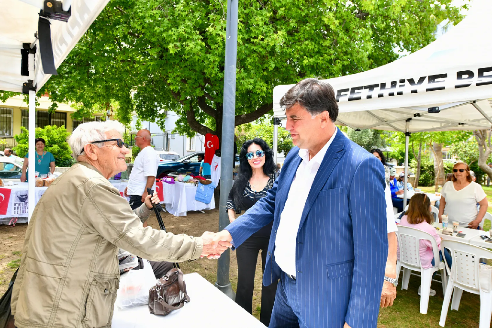 Başkan Karaca'dan ADD Kermesine Ziyaret