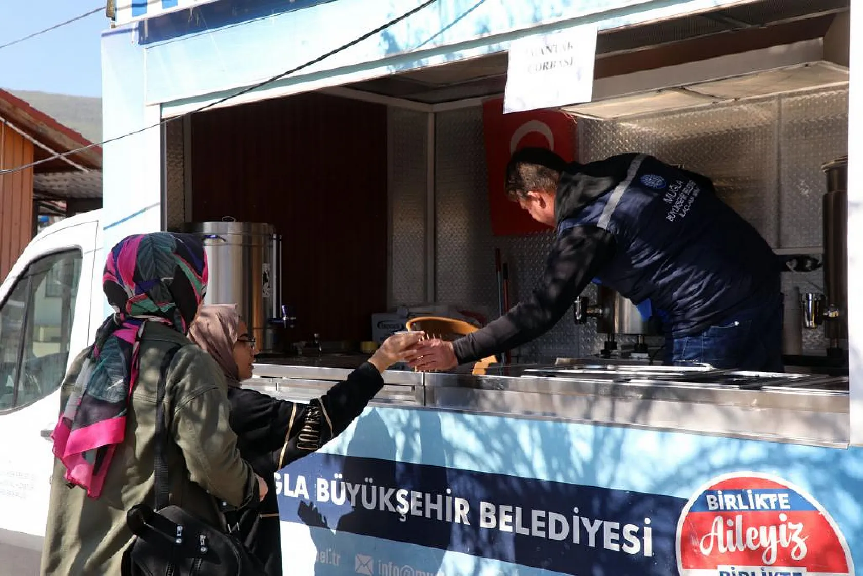 Büyükşehir'den üniversite öğrencilerine destek