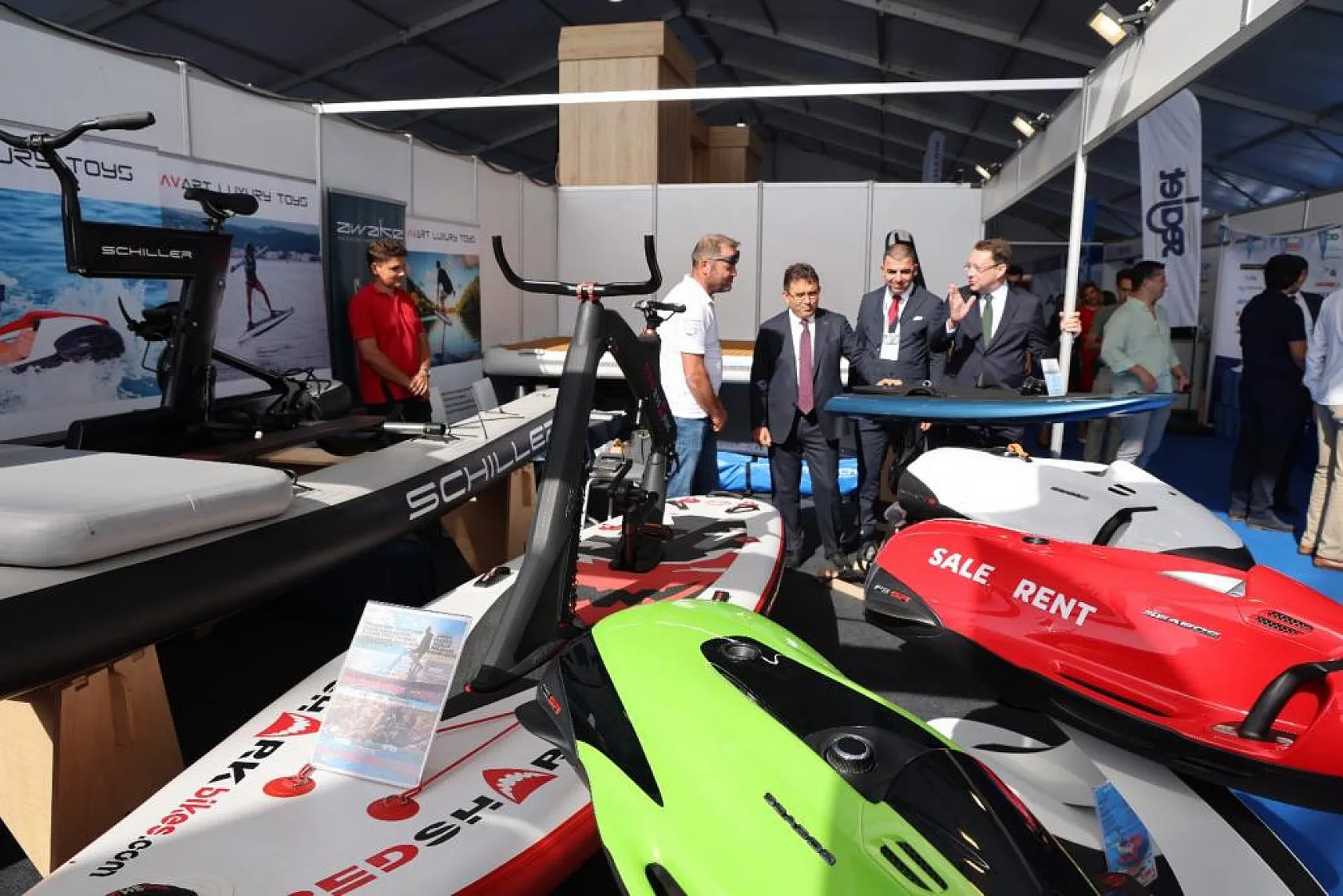 Boat Show kapılarını açtı