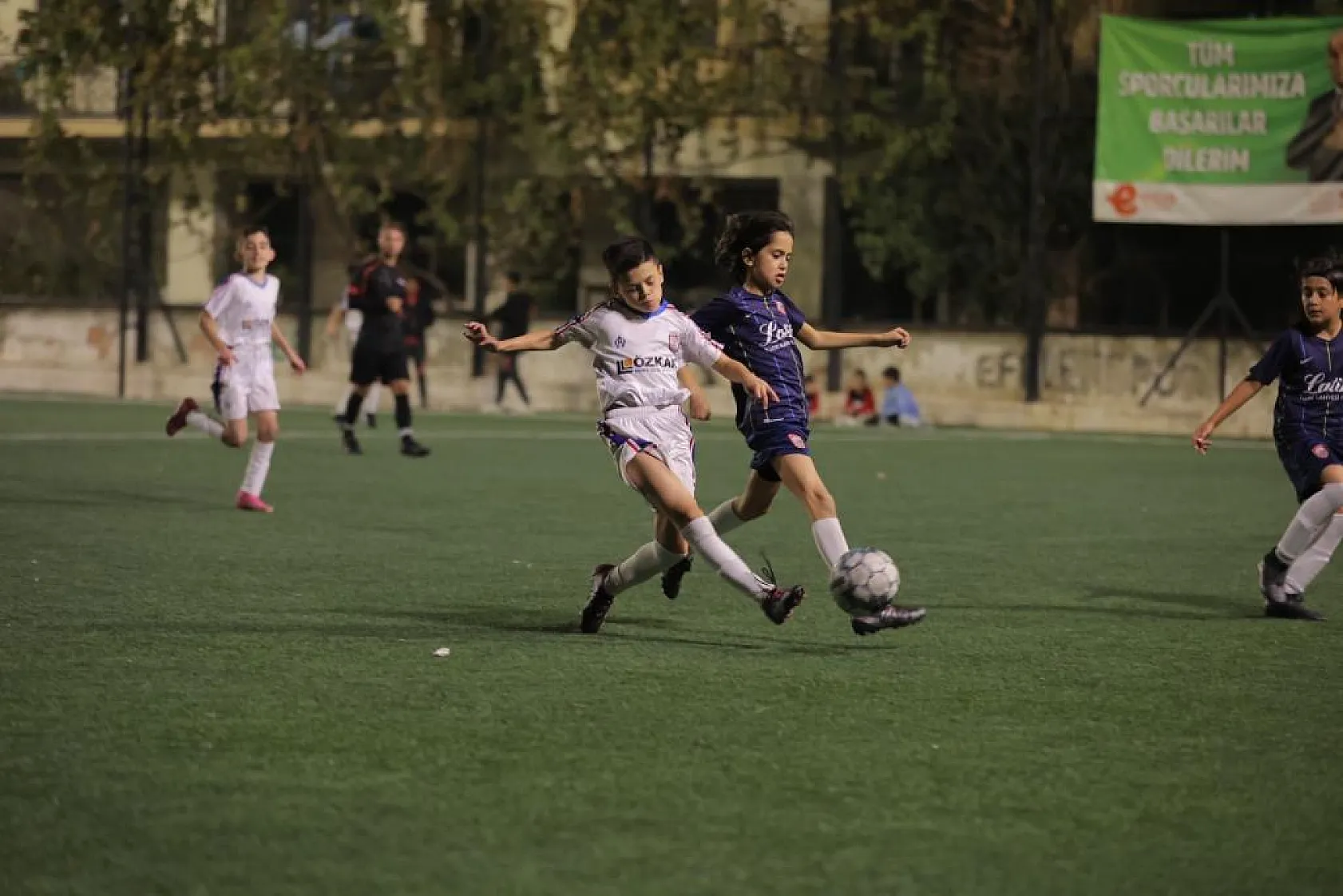 Efeler 100. Yıl Cup Şampiyonu 'Altınordu'