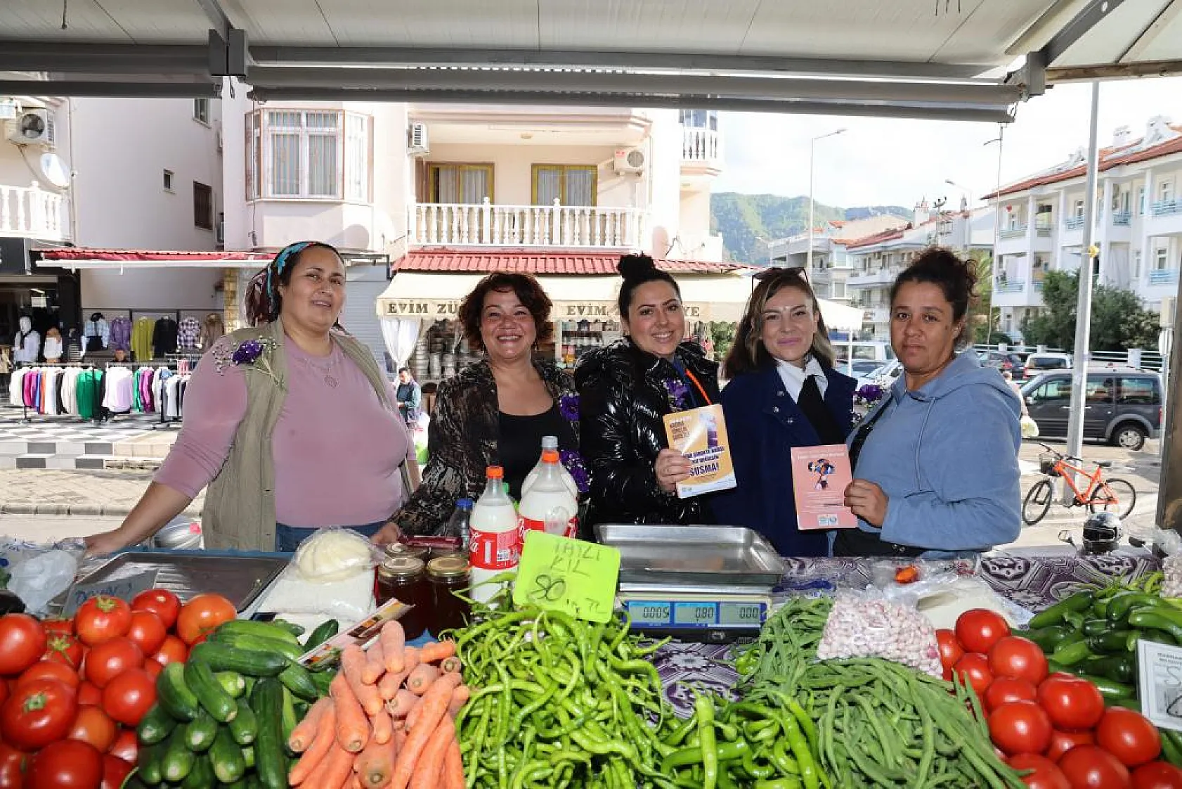 Belediyeden Kadınlara, Şiddetle Mücadele Broşürü