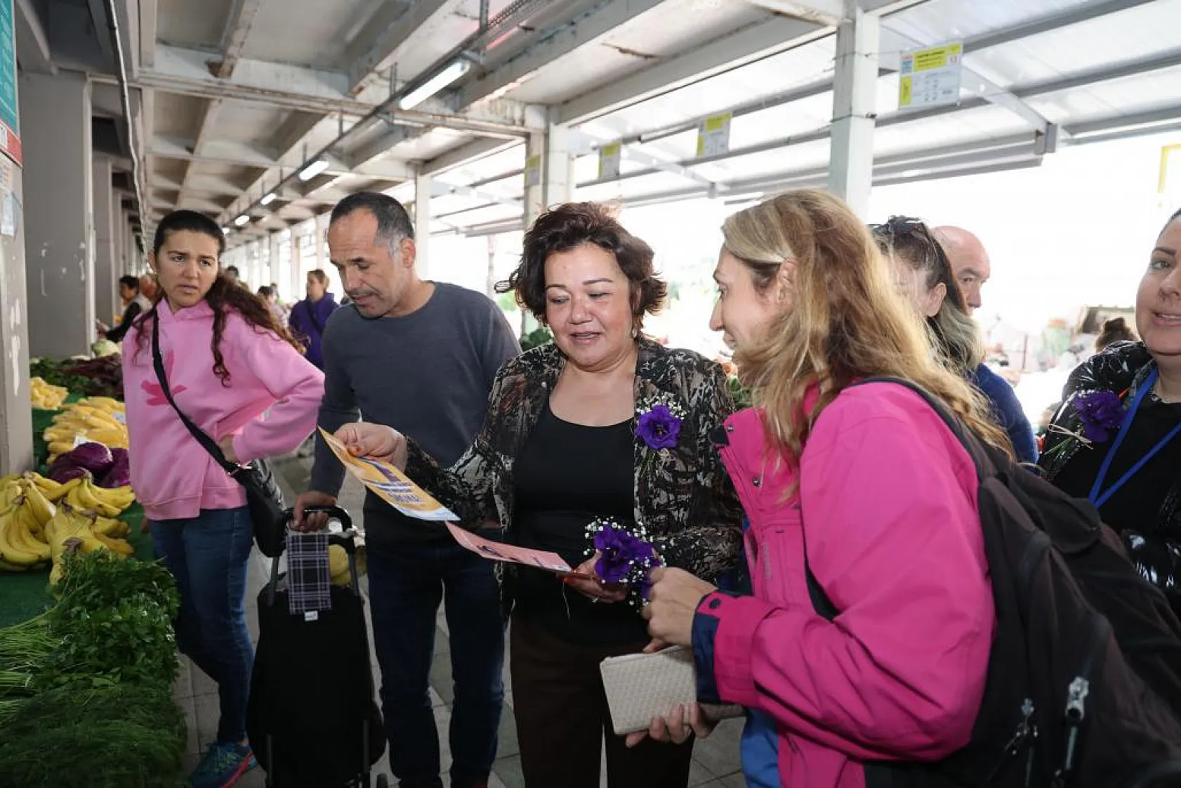 Belediyeden Kadınlara, Şiddetle Mücadele Broşürü