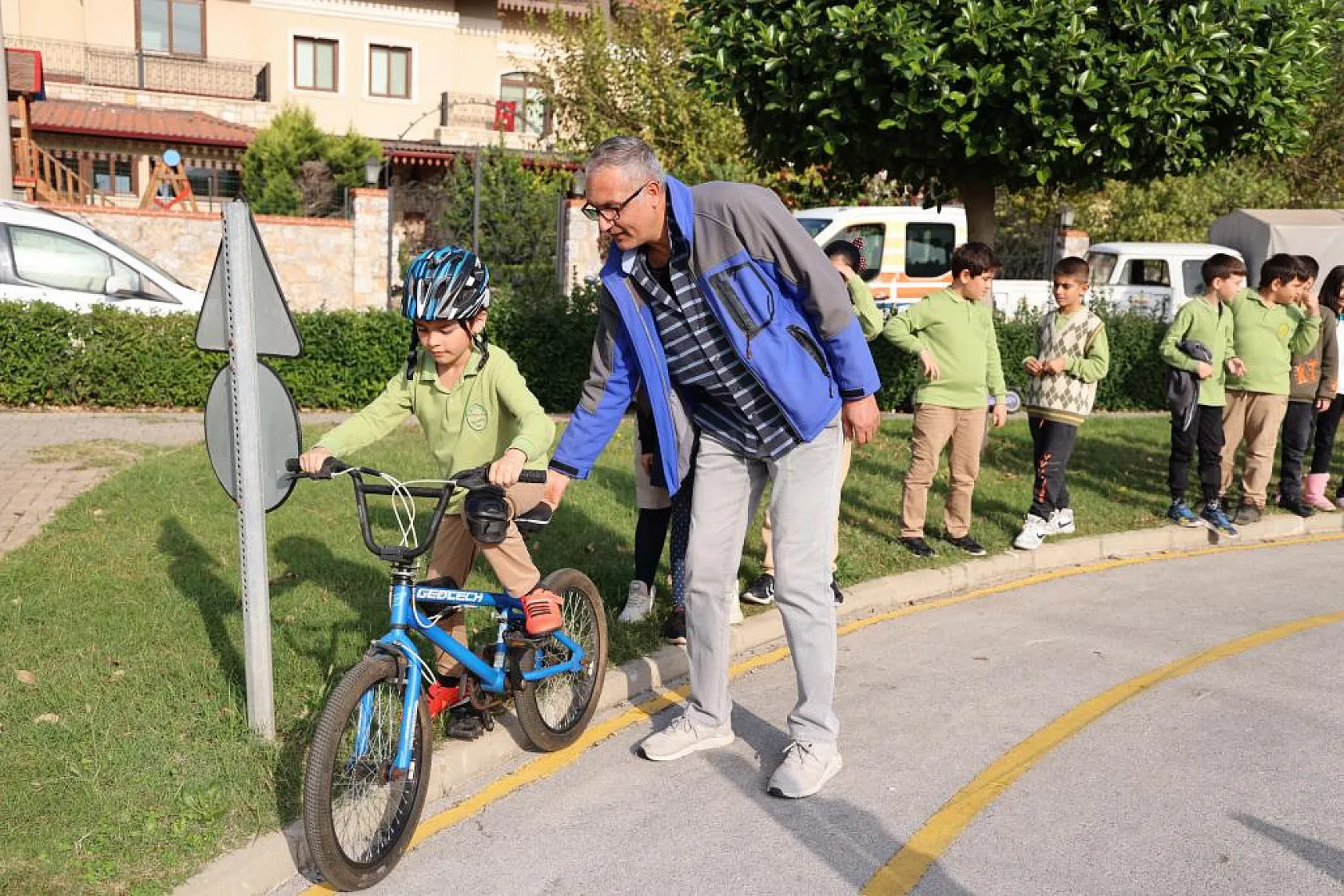 Öğrenciler önce öğrendi, sonra uyguladı