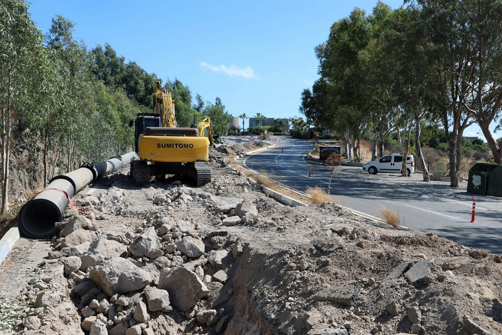 Bodrum'un arızalı içme suyu hatları yenilenmeye devam ediyor