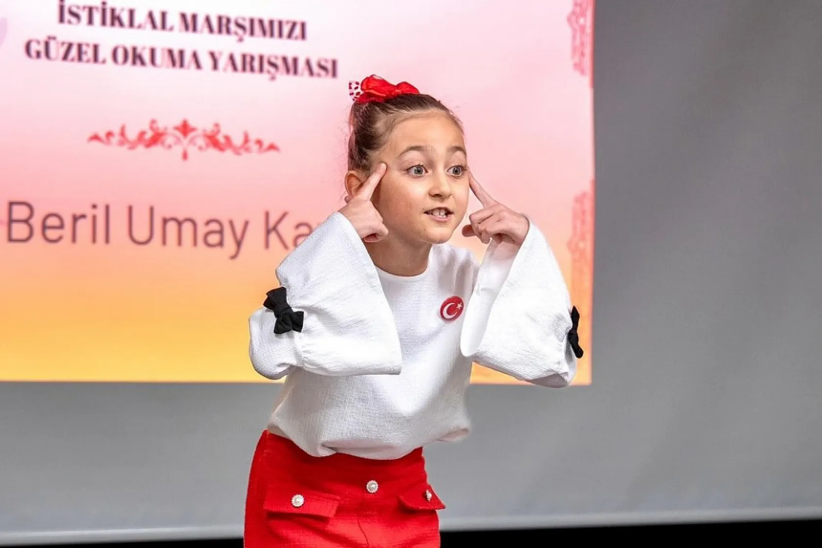 Menteşe'de İstiklal Marşı coşkusu sertifikalarla taçlandı