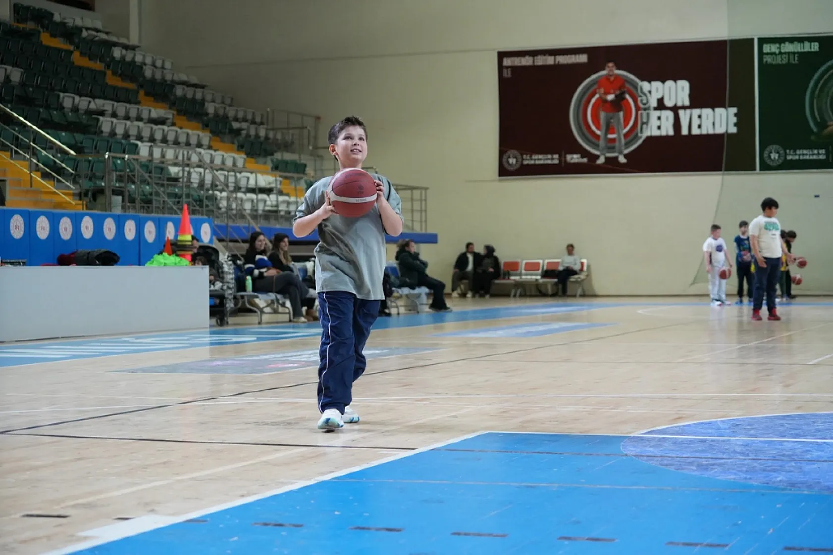 Muğla'da sporun kalbi GSB tesislerinde atıyor