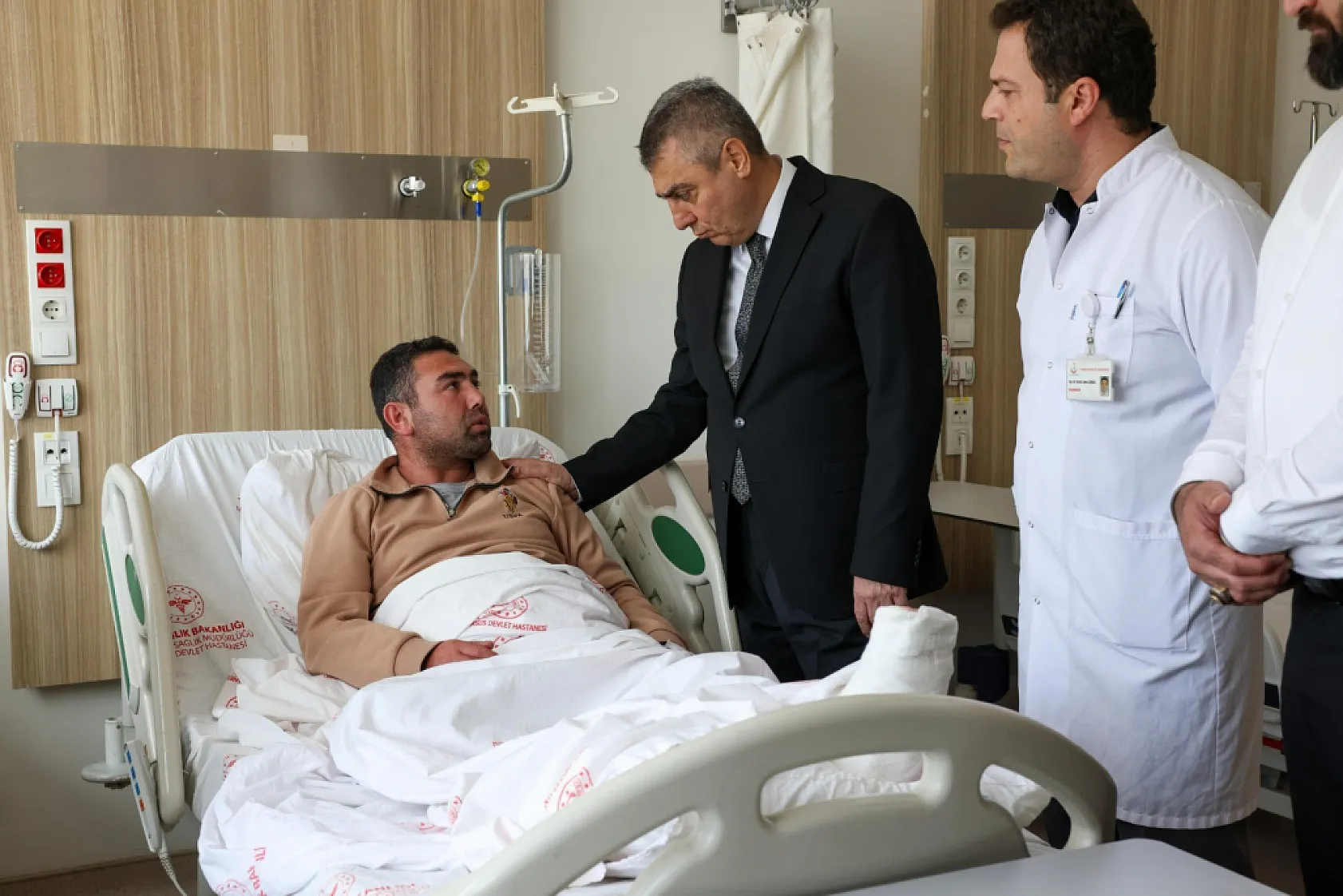 Mersin'deki katliamdan yaralı kurtulanların tedavisi sürüyor: 'Bal var mı diye sordu, sonra silahı sıktı'