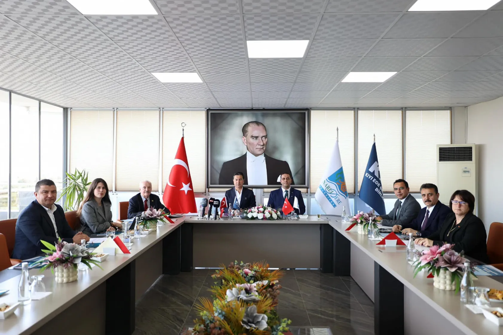 Başkan Aras'tan Kıyı Ege Belediyeler Encümeni'nde önemli açıklamalar