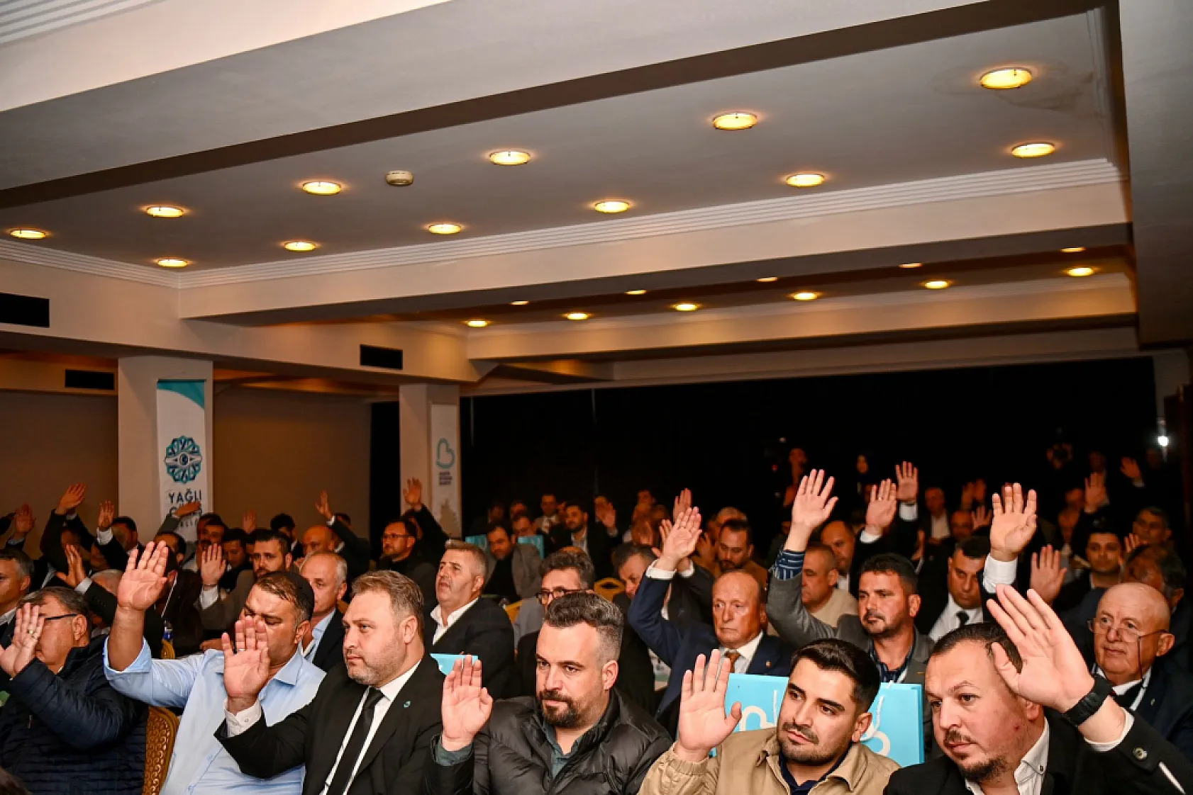 Başkan Karaca, Yağlı Güreşler Birliği Toplantısı'na katıldı