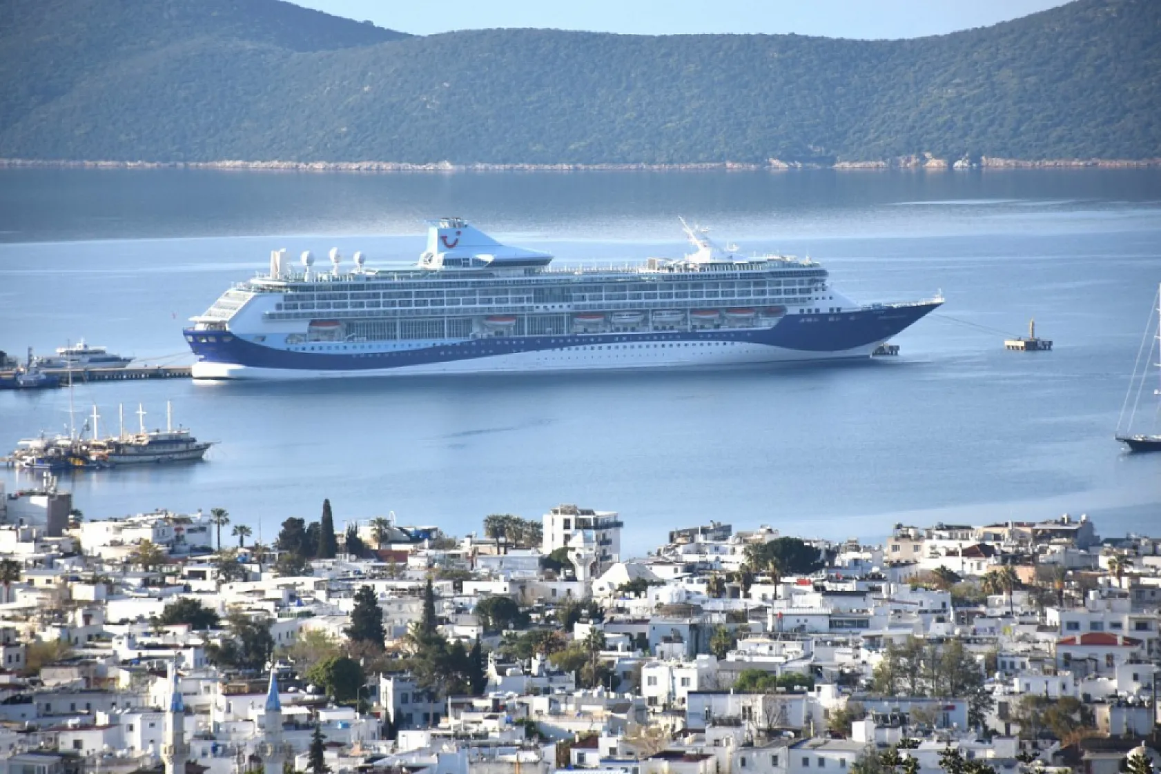 Bodrum'a 'Marella Discovery' kruvaziyeriyle 1917 turist geldi
