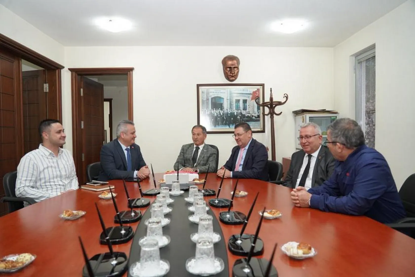 Başkan Tokat Fethiye'de ziyaretlerde bulundu