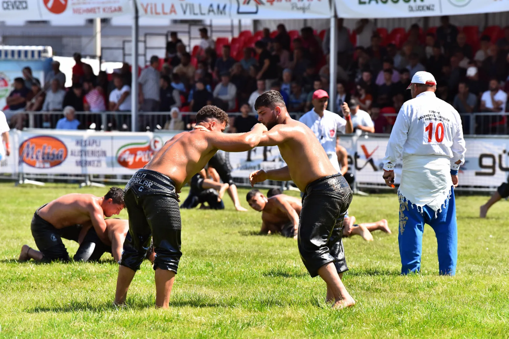 3. Fethiye Belediyesi Mustafa Kiremitli Yağlı Güreşleri Başlıyor