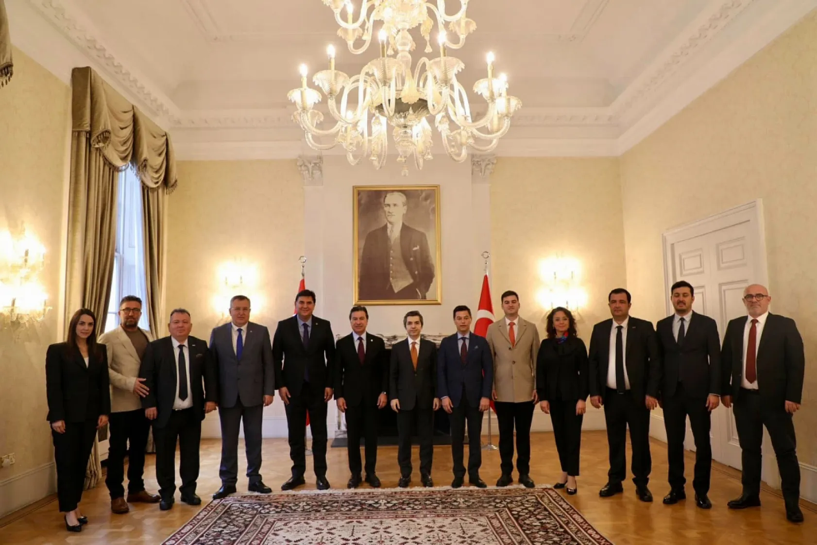 Başkan Aras Yurt Dışından Hibelerle Döndü