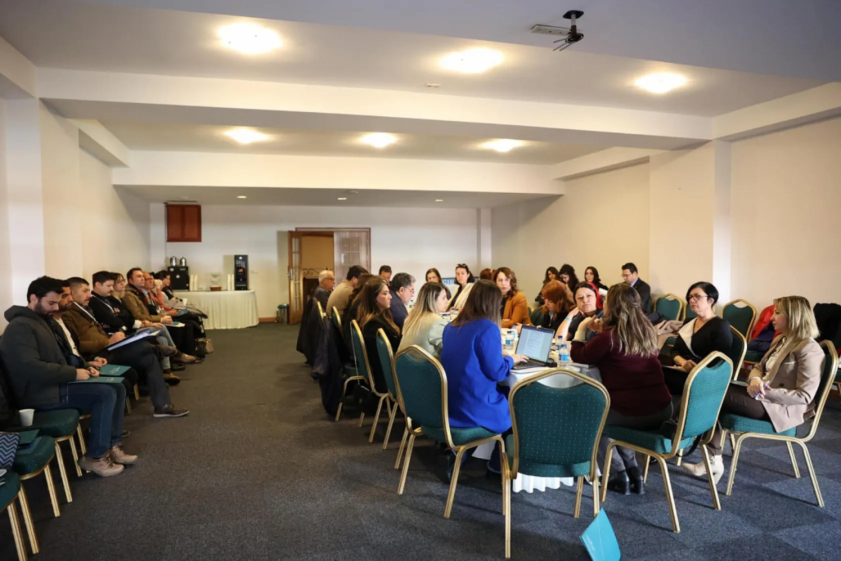 Kıyı Ege'de Deprem Gerçeği ve Afet Yönetimi Çalıştayı Tamamlandı:  Çözüm Önerileri ve Yol Haritası Belirlendi