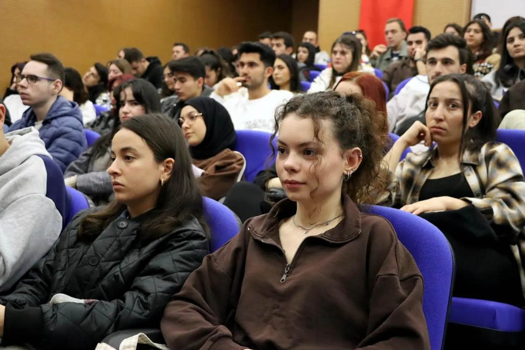 Başkan Çıralı, üniversite öğrencileriyle buluştu