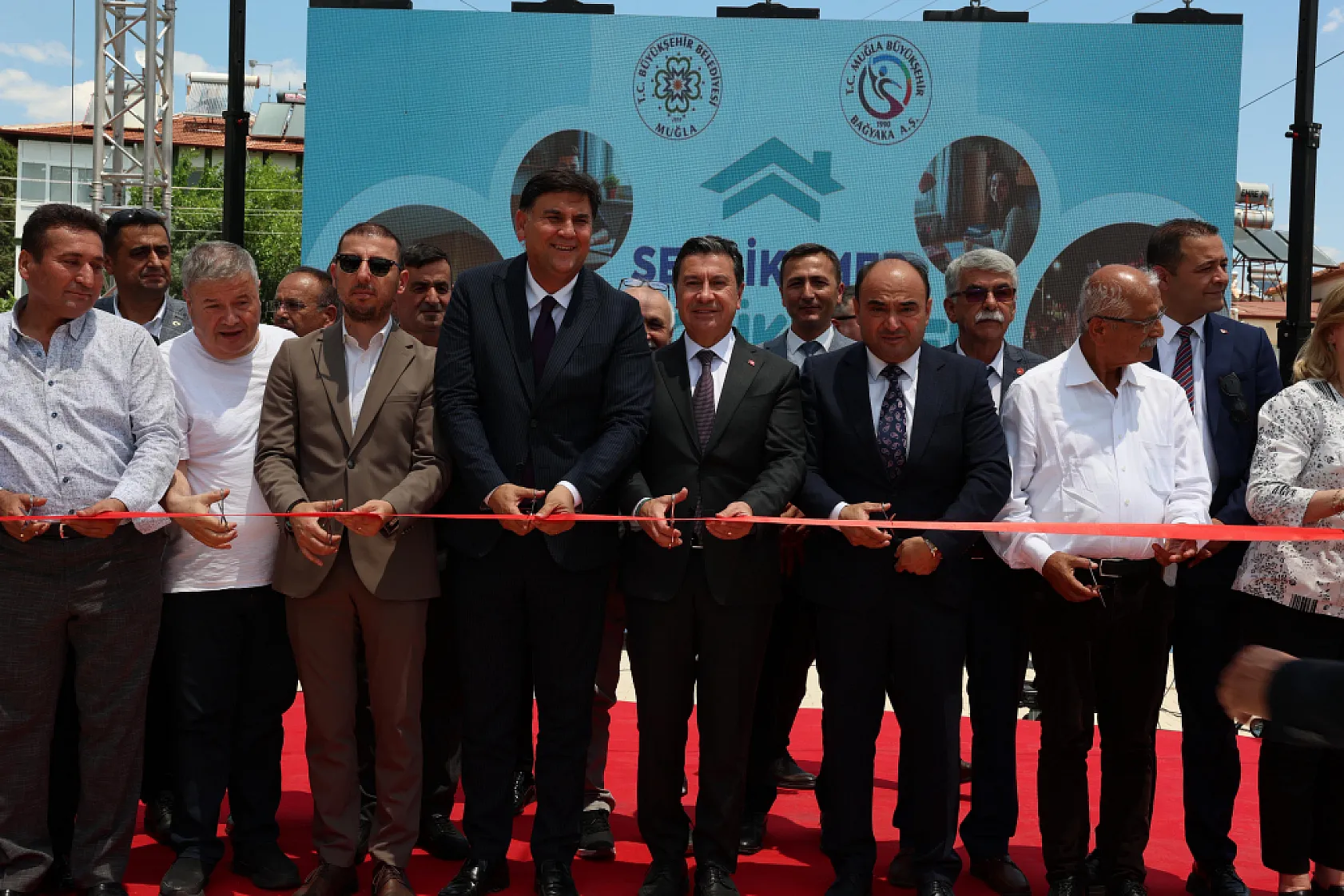 Seydikemer Gençlik Evi törenle açıldı