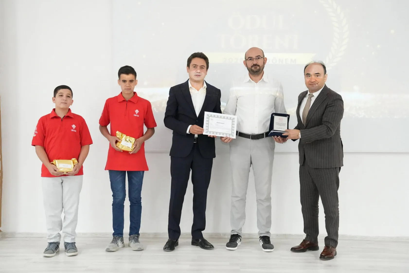 Seydikemer'de başarı ödülleri sahiplerini buldu