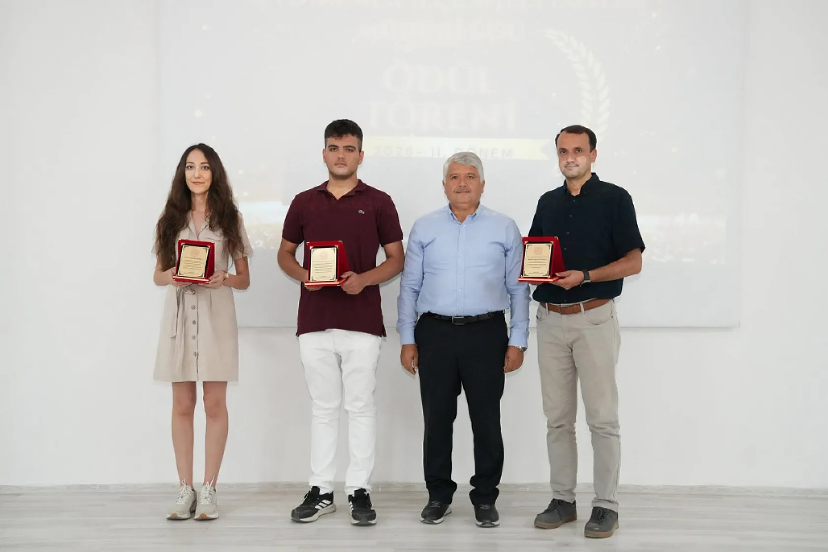 Seydikemer'de başarı ödülleri sahiplerini buldu