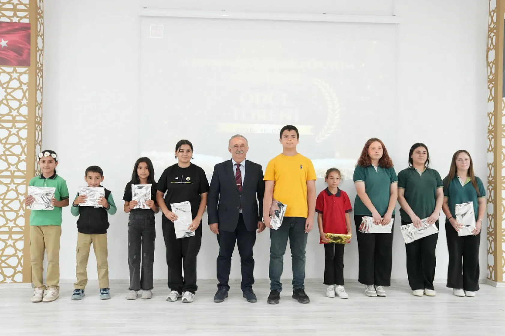 Seydikemer'de başarı ödülleri sahiplerini buldu