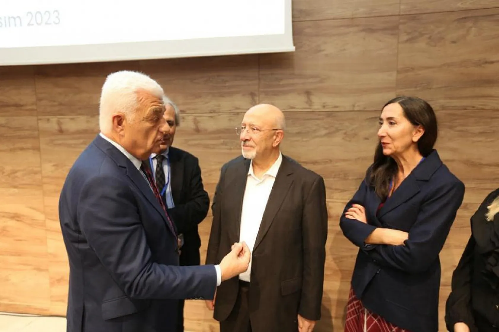 Büyükşehir Cumhuriyet ve Felsefe Kongresi Başladı