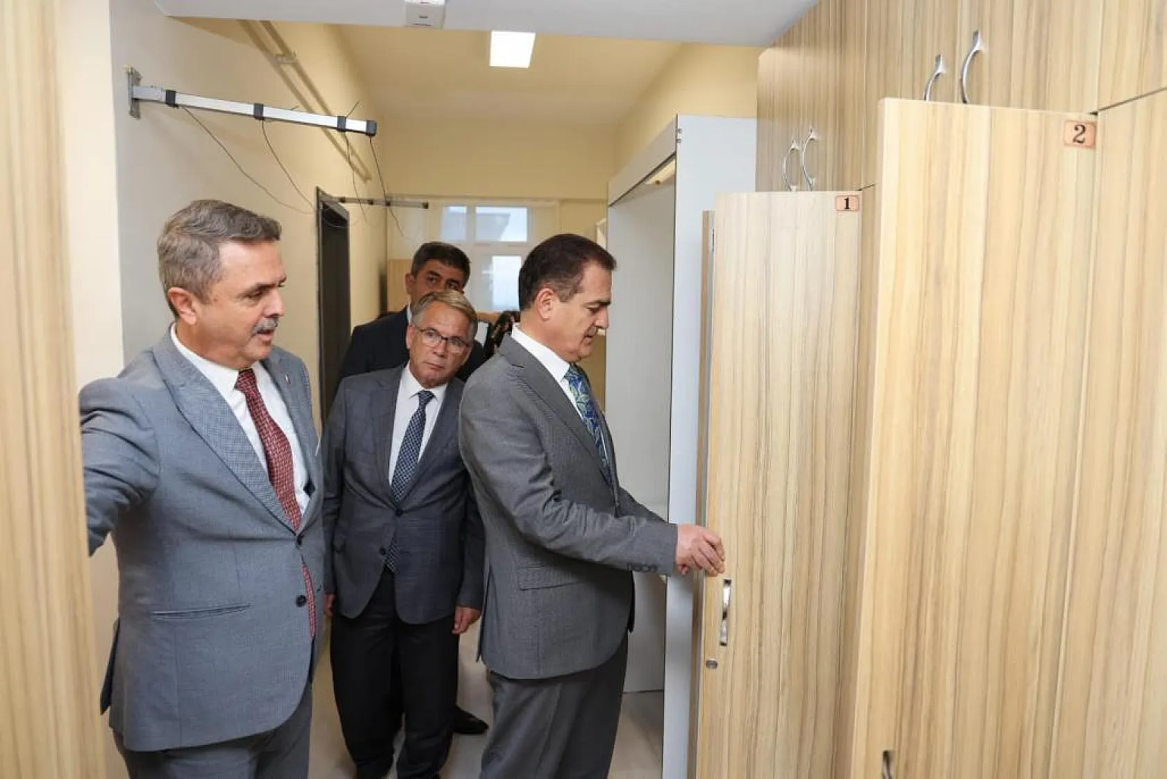 Vali Akbıyık'tan Öğrenci Yurtlarına Ziyaret