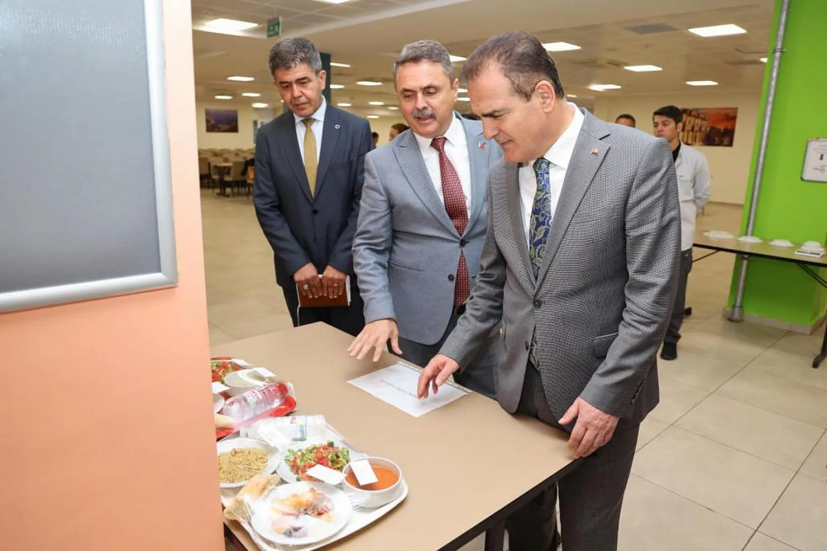 Vali Akbıyık'tan Öğrenci Yurtlarına Ziyaret