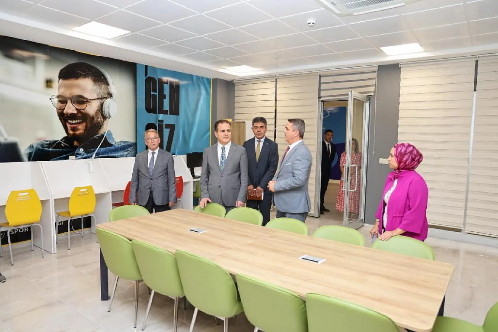 Vali Akbıyık'tan Öğrenci Yurtlarına Ziyaret