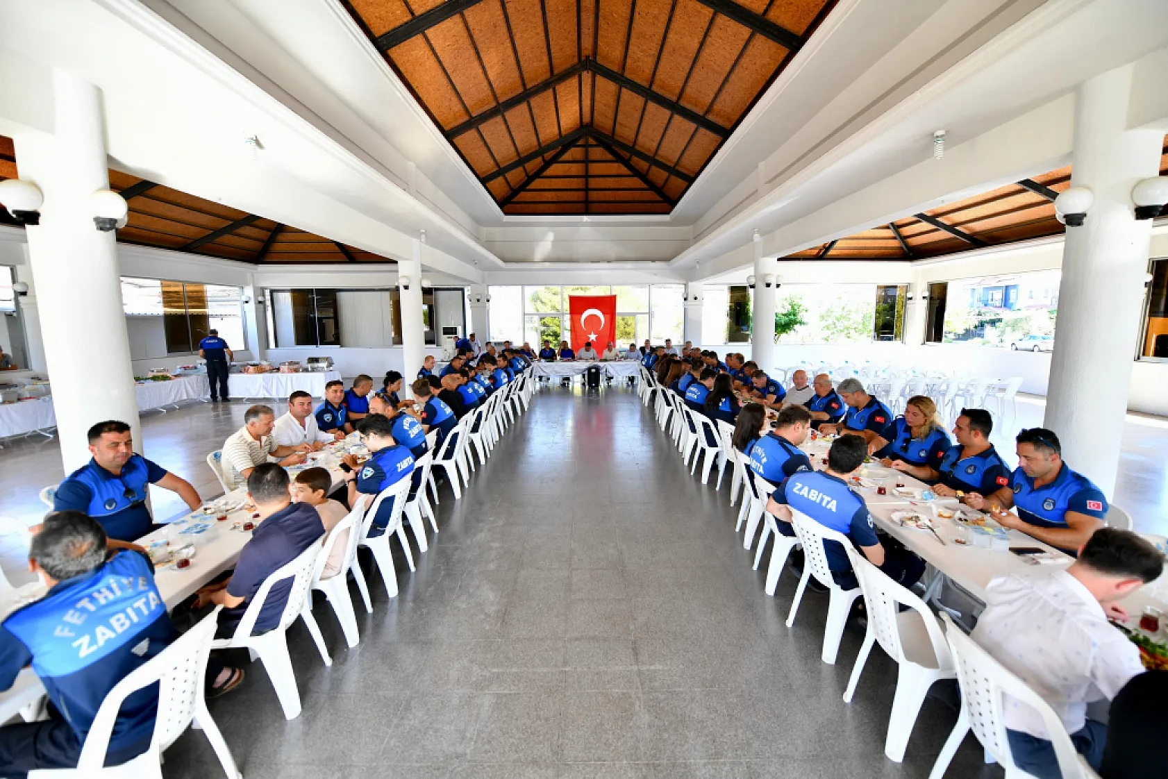 Başkan Karaca, Zabıta Personeliyle Kahvaltıda Bir Araya Geldi