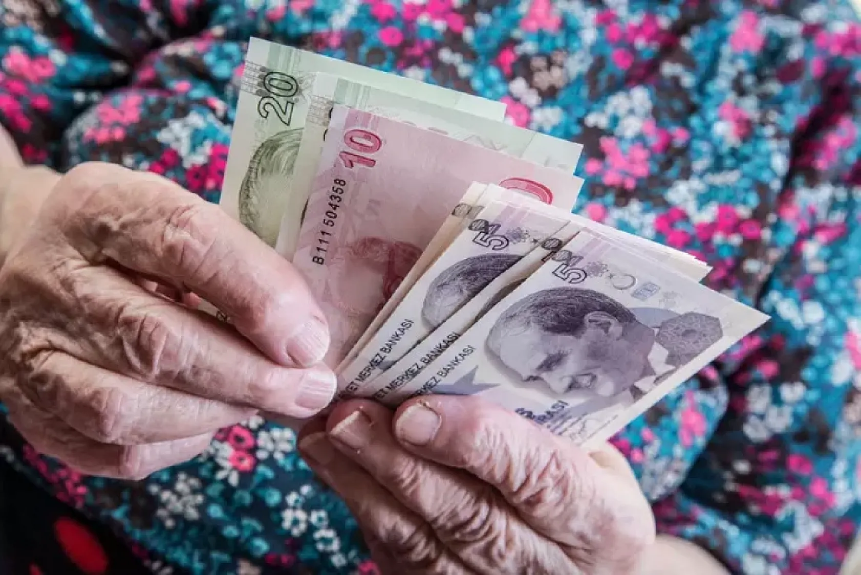 Son Gün 31 Aralık: Dilekçe Vermeyen Emekli Seneye 8 Bin Lira Eksik Maaş Alacak