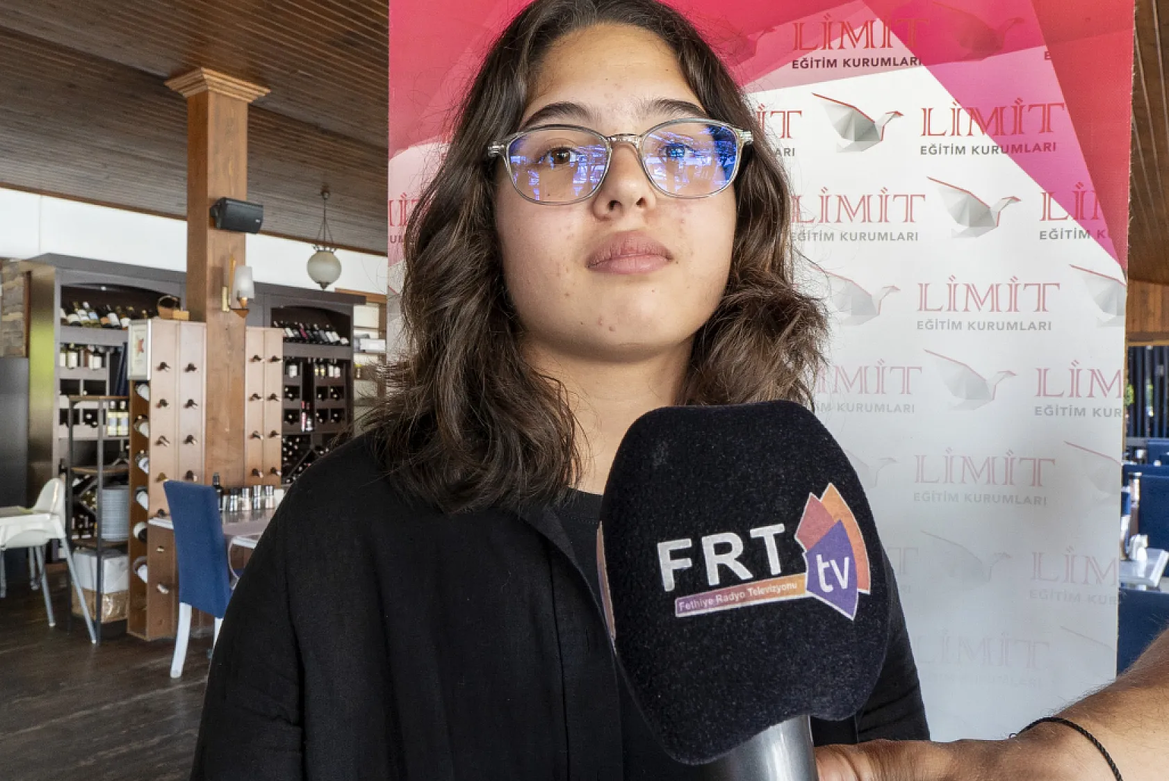 Fethiye Limit Eğitim Kurumları'ndan Zirveye Uçuş: Uzay ve Ayşe Feyza LGS'de Türkiye Birincisi!